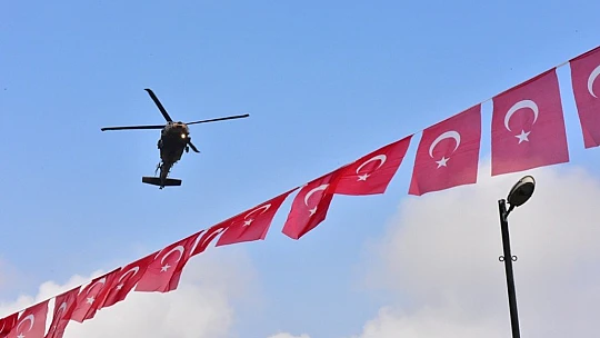 Cumhuriyet Bayramı Resmi Geçit Töreni Gerçekleştirildi