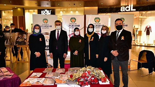 Malatya'da Çeşitli Etkinliklerle Kadına Yönelik Şiddete Karşı Dikkat Çekildi