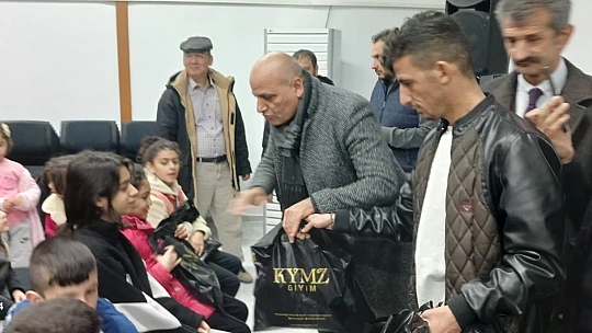 Başkan Ayten, Deprem Bölgesindeki Öğrencilere Yardım Eden Üniversite Öğrencilerine Teşekkür Etti