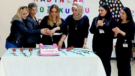 Umut Cemreleri Derneğinden 8 Mart Dünya Kadınlar Günü Kutlama Programı