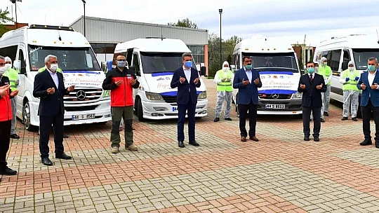 Yeşilyurt Belediyesi'den 65 Yaş Üstü İhtiyaç Sahibi Vatandaşlara Sıcak Yemek