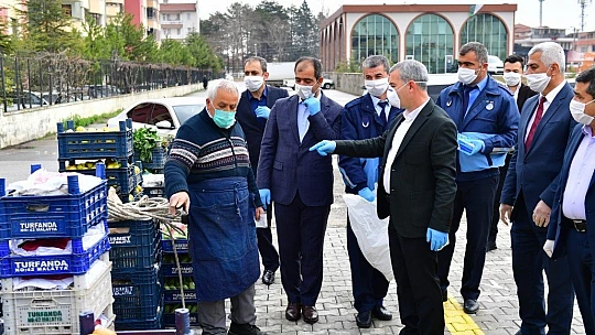 Yeşilyurt Belediyesi Esnafını Unutmadı