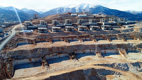 Başkan Çınar, Yeşil Yaka Konutlarındaki Çalışmaları İnceledi