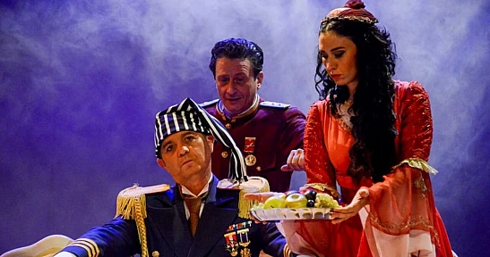 'Bu Da Geçer Ya Hu' Malatya'da Sahnelendi