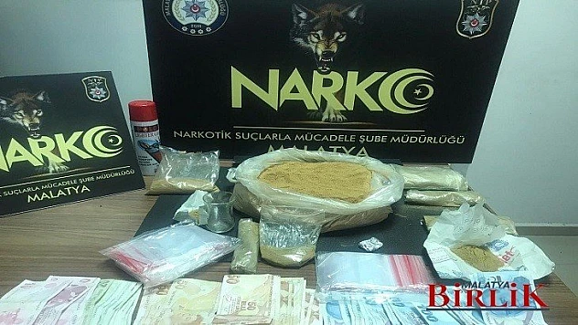 1 Kilo 882 Gr Sentetik Kannabinoid Maddesi Yakalandı