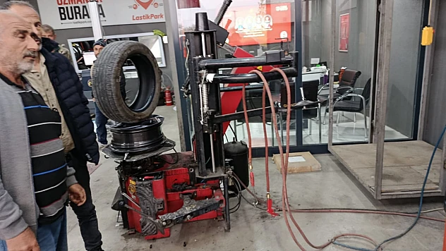 15 Kasım Yaklaşıyor: Darende'de Araç Sahipleri Lastik Değişimine Akın Etti