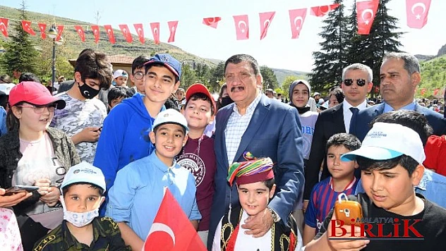 23 Nisan Ulusal Egemenlik ve Çocuk Bayramı Düzenlenen Etkinliklerle Kutlandı