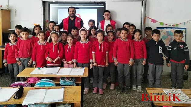 29 Ekim-4 Kasım Kızılay Haftası İlimizde Dolu Dolu Kutlanıyor