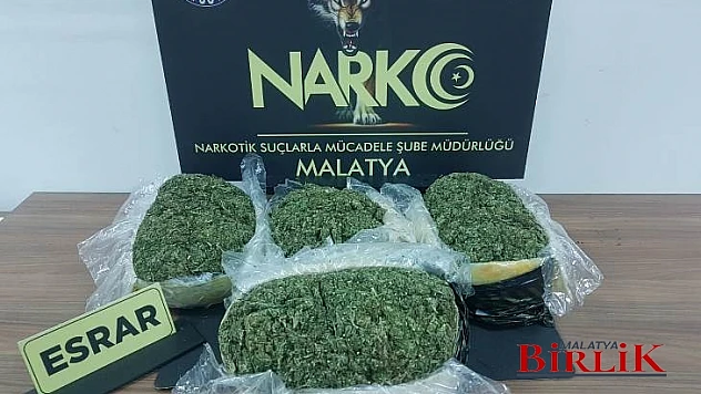 4 Kilo 40 Gram Kubar Esrar Maddesi Ele Geçirilmiştir