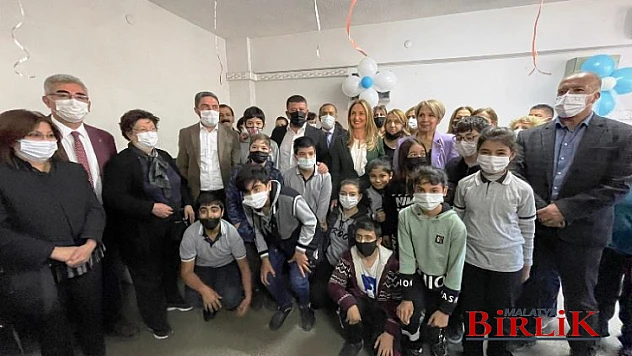 Ağbaba'dan Kemal Özalper İlköğretim Okuluna Yeni Bilgisayar Laboratuvarı