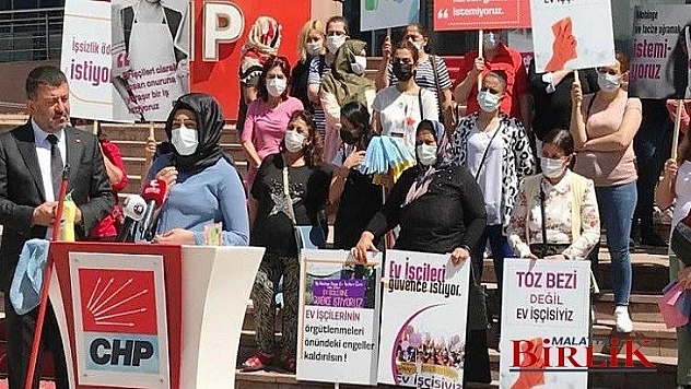 Ağbaba, Ev Emekçileri 'Toz Bezi Değil, Ev İşçiyiz' Diyorlar