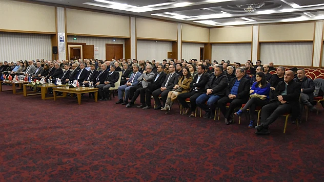 Altınok: 'Mali müşavirler iş dünyamıza yol gösteren stratejik aktör konumundadır'