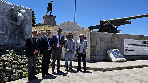 Anadolu Basın Birliği Kocatepe'de