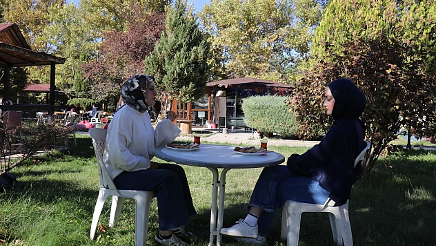 Anne Şefkatiyle Açıldı, Öğrencilerin Sığınağı Oldu