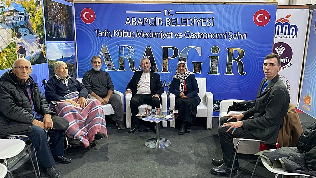 Arapgir Belediye Standına Yoğun İlgi Gördü