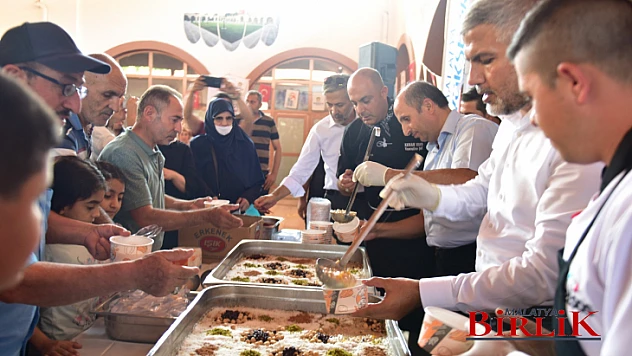 Aşure Günü Bizim Birliğimizin, Dirliğimizin Sembolü Olsun