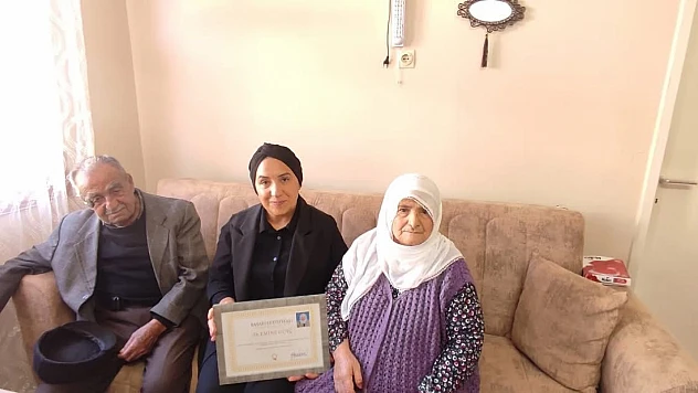 Azmin Yaşı Yok: Emine Genç 88 Yaşında Hayalini Gerçekleştirdi