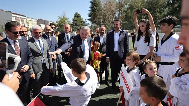 Bakan Bak: GSB spor okullarından bu yıl 1 milyon 811 bin çocuk yararlandı