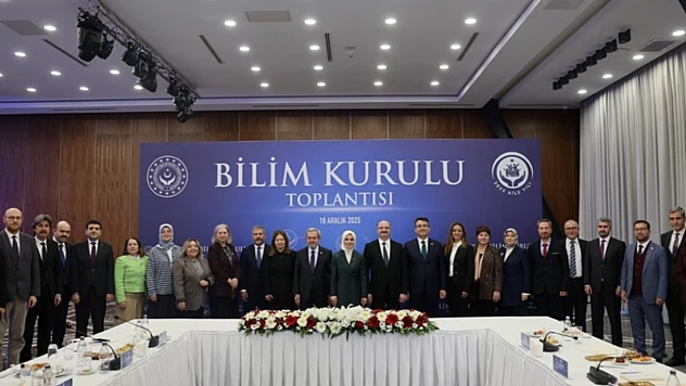 Bakan Göktaş, 'Aile ve Sosyal Hizmetler Bakanlığı Bilim Kurulu Toplantısı'nda konuştu