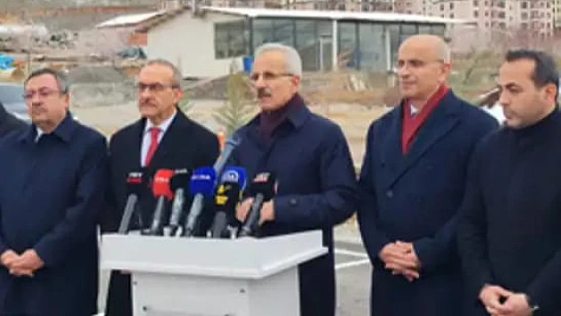 Bakan Uraloğlu: Deprem Bölgesinde Konut ve Altyapı Çalışmaları Hızla Tamamlanıyor