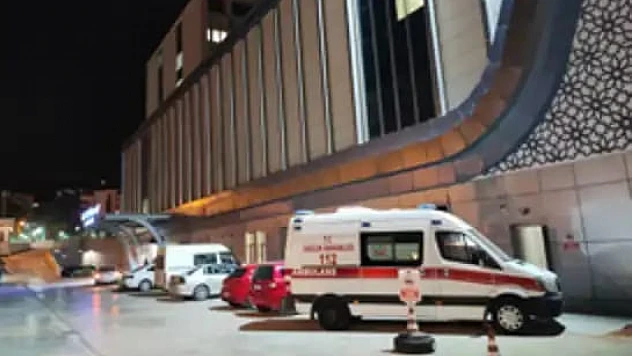 Balkondan Düşen Şahıs Ağır Yaralandı