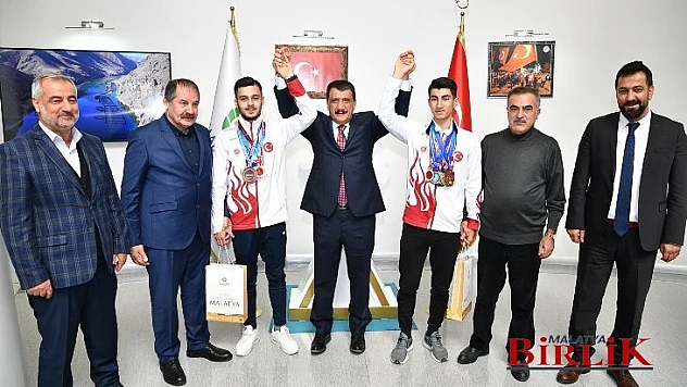 Başarılı Sporculardan Başkan Gürkan'a Ziyaret