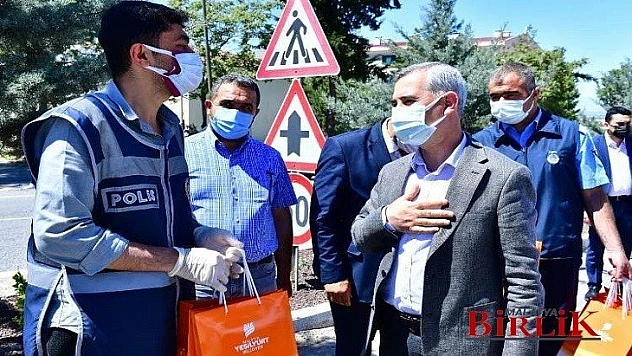 Başkan Çınar'dan Güvenlik Güçlerine Moral Ziyareti