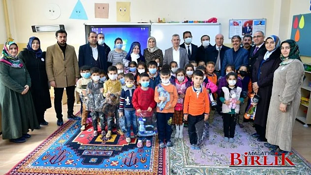 Başkan Çınar'dan  Kuyulu İlkokul Ve Ortaokulunu Ziyaret Etti