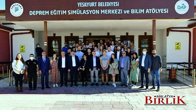 Başkan Çınar, Deprem Eğitiminde Örnek Hizmetler Sunuyoruz