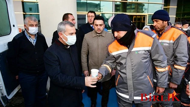 Başkan Çınar, Hastaları Ve Çalışan Personelini Yalnız Bırakmadı