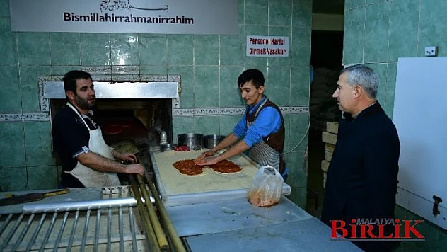 Başkan Çınar, İlçedeki Esnafları İşyerlerinde Ziyaret Edip Taleplerini Dinledi