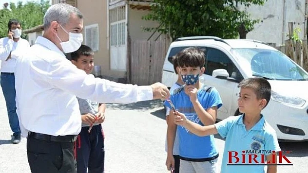 Başkan Çınar'ın Çalışmalarından Dolayı Mahalle Sakinlerinden Tam Destek