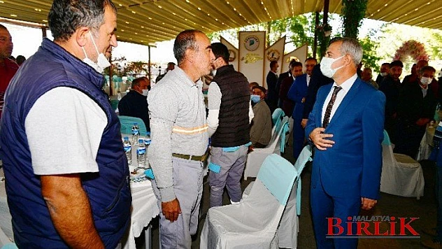 Başkan Çınar, Temizlik İşler Müdürlüğü Ekipleriyle Biraraya Geldi