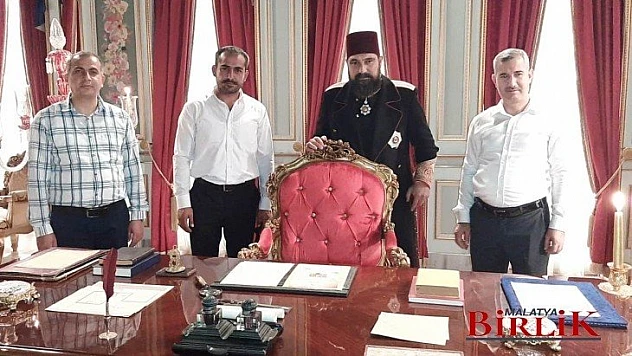 Başkan Çınar, Trt-1'de Yayımlanan 'Payitaht-Abdulhamid' Dizi Setini Ziyaret Etti