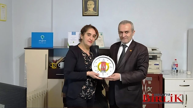 Başkan Dağ, Gazeteci Dilek Kiraz'ı Başarılarından Dolayı Takdir Ediyoruz