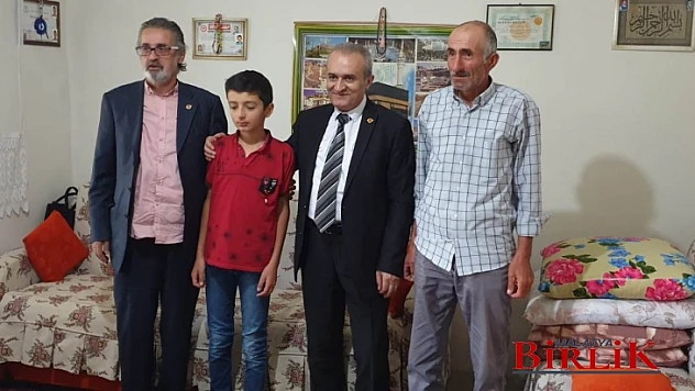 Başkan Dağ, Mehmet Durna'yı Unutmadı, Ödüllendirdi