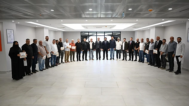 Başkan Geçit, 'Ana Arı Yetiştirme' Kursunu Tamamlayan Kursiyerleri Ağırladı