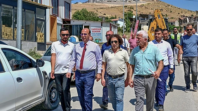 Başkan Geçit, Çırmıktı'daki 'Köy Evleri' Projelerini İnceledi