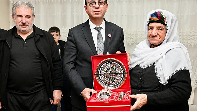 Başkan Geçit'ten Dört Kuşağın Bir Arada Yaşadığı Aileye Ziyaret!