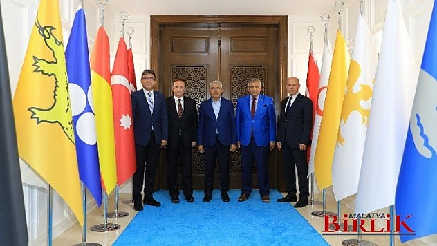 Başkan Güder, Balıkesir'den Gelen Misafirleri Tarihi Mekanlarda Ağırladı