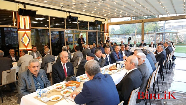 Başkan Güder, Battalgazili Muhtarların Gününü Kutladı