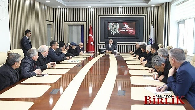 Başkan Güder Depremden Zarar Gören Mahallelerin Muhtarlarını Dinledi