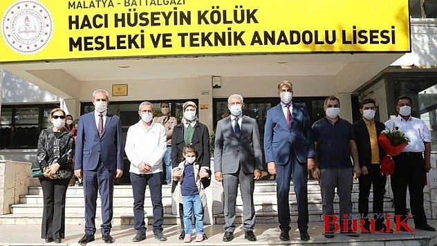 Başkan Güder, Yüz Yüze Eğitime Başlayan Öğrencileri Yalnız Bırakmadı