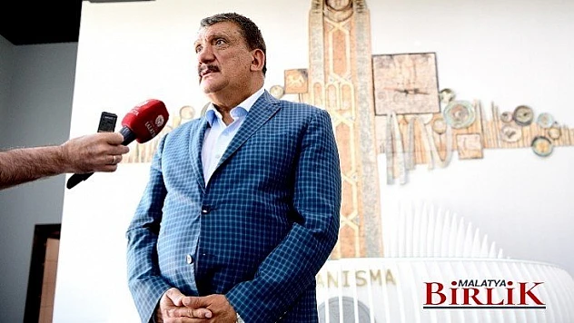 Başkan Gürkan, Fuar Merkezi'nde Çalışmaları Yerinde İnceledi