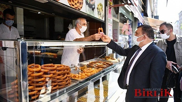 Başkan Gürkan, Halep Ve Emeksiz Caddesi Esnaflarını Ziyaret Etti