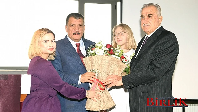 Başkan Gürkan 'Kariyer Günleri' Programına Katıldı