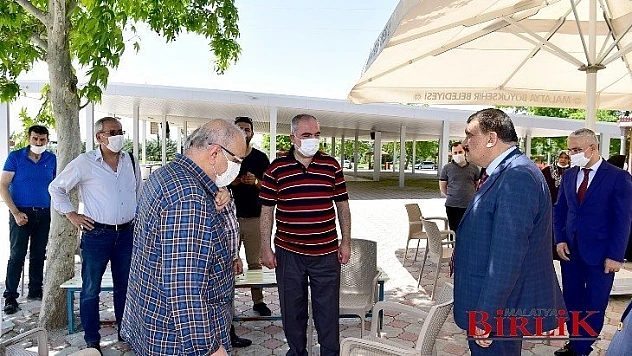 Başkan Gürkan, Ramazan Bayramı Öncesi Şehir Mezarlığını Ziyaret Etti