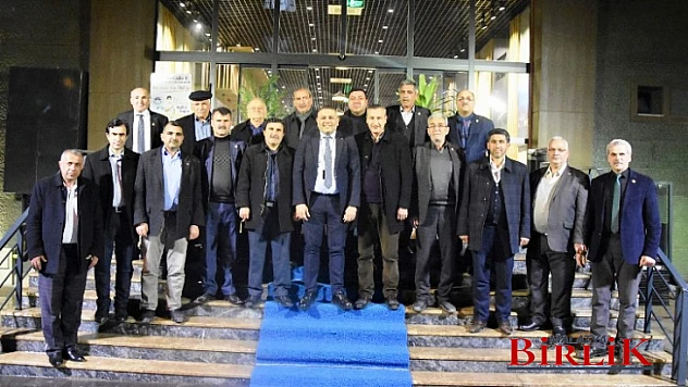 Başkan Sadıkoğlu, Battalgazi Muhtarlar Derneği'nin Konuğu Oldu