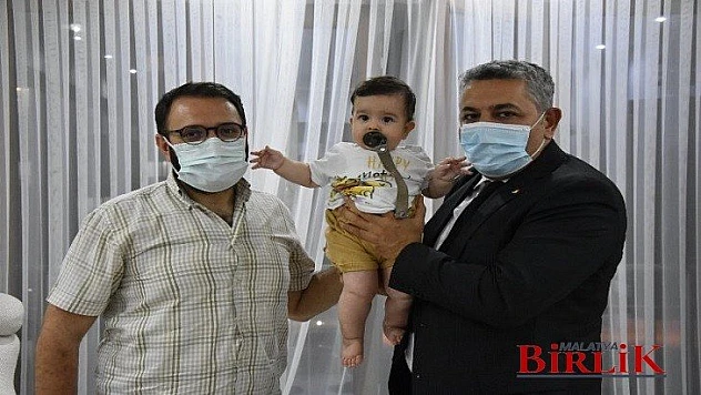 Başkan Sadıkoğlu'ndan Eyüp Çınar Bebeğe Destek Ziyareti