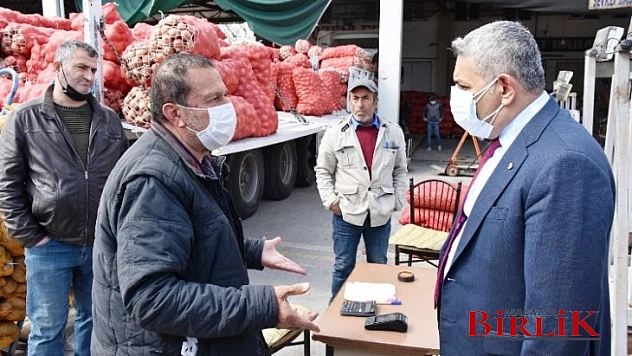 Başkan Sadıkoğlu, Sebze Meyve Komisyoncularını Ziyaret Etti